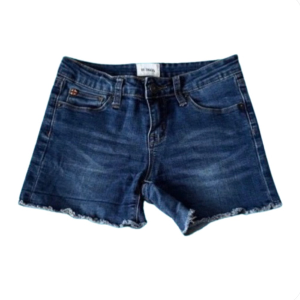 HUDSON JEAN SHORTS  YOUNG GIRLS SIZE 12 good condition! barely worn!